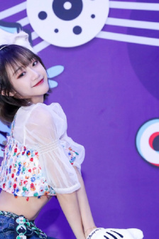 巨女叶月奈穗中文字幕